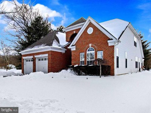 6 Marbella Ct, Hamilton, NJ, 08691-3761 | Card Image