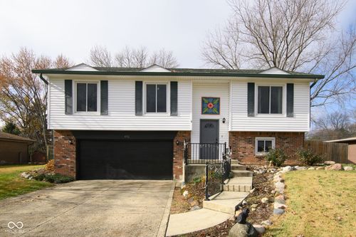 492 Pelenor Dr, Franklin, IN, 46131-8923 | Card Image