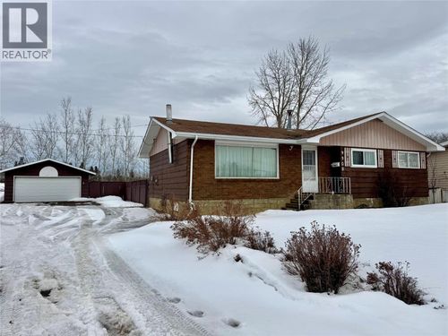 9308 Ravine Dr, Dawson Creek, BC, V1G3V6 | Card Image
