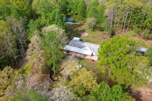 2354 Wayne Rd, Bon Aqua, TN, 37025-2860 | Card Image