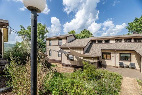 3 White Oak Ln, Holiday Island, AR, 72631-4539 | Card Image