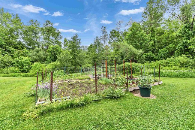 91 Steele Rd, Condo with 4 bedrooms, 2 bathrooms and null parking in Peterborough NH | Image 55
