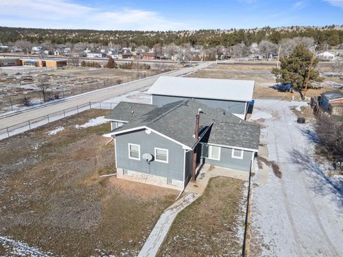 519 Pine St, Newcastle, WY, 82701-2520 | Card Image