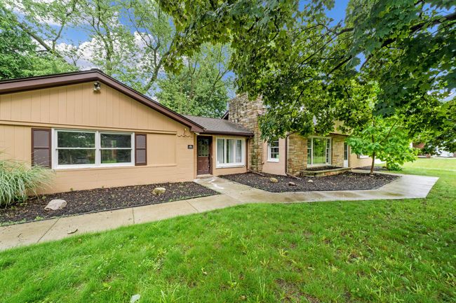 5615 Carlburt St, House other with 3 bedrooms, 3 bathrooms and null parking in West Bloomfield MI | Image 43