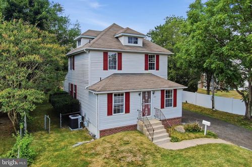 242 Trenton Ave, LAUREL SPRINGS, NJ, 08021-2040 | Card Image