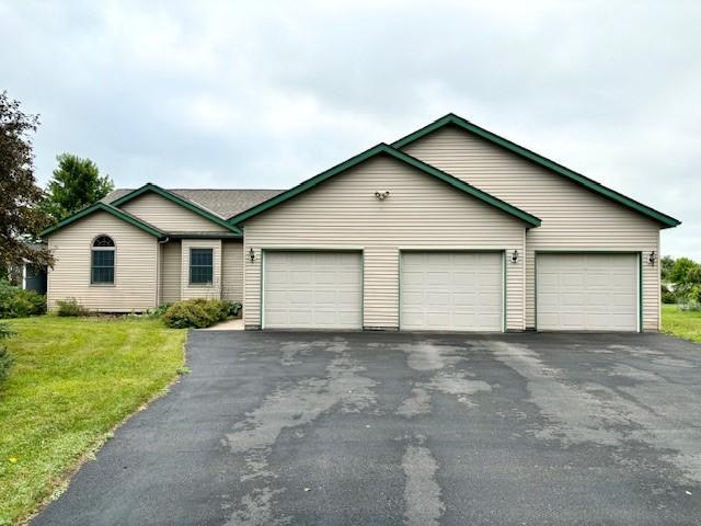 Roberds Lake Trl, Faribault, MN 55021