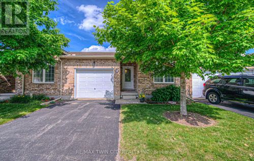 8-35 Green Gate Blvd, Cambridge, ON, N1T0A3 | Card Image