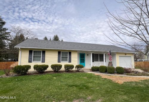 805 Vale Ct, Bowling Green, OH, 43402-4845 | Card Image