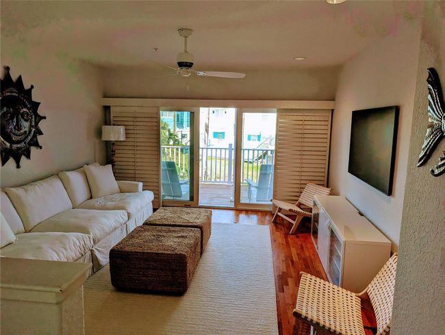 APT-14 - 3000 Ocean Shore Blvd, Condo with 2 bedrooms, 2 bathrooms and null parking in ORMOND BEACH FL | Image 4