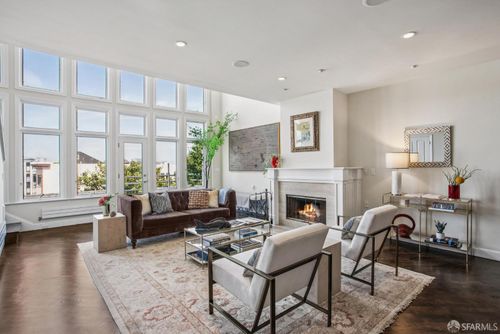 2550 Greenwich St, San Francisco, CA, 94123-3308 | Card Image