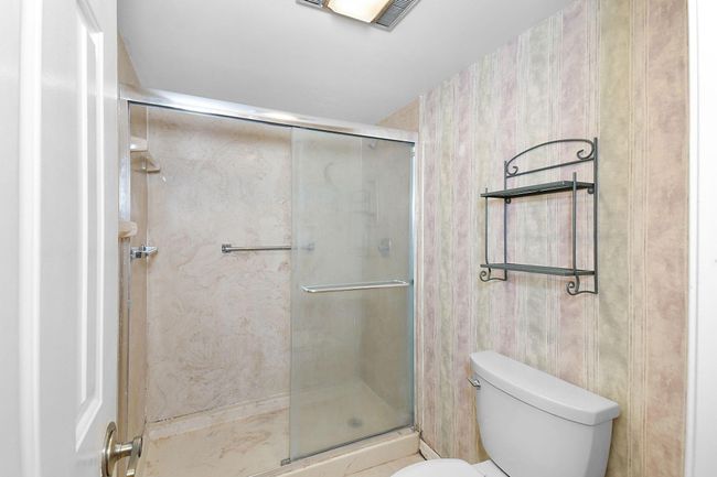 APT-201B - 162 Se Saint Lucie Blvd, Condo with 3 bedrooms, 2 bathrooms and null parking in Stuart FL | Image 15