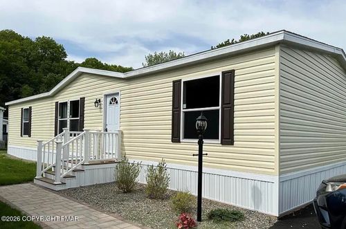 342 Upper Pmhe South Dr, East Stroudsburg, PA, 18302-6908 | Card Image
