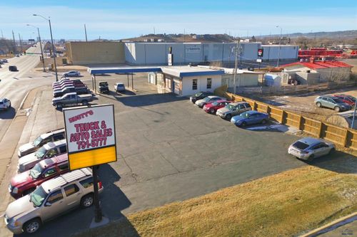 1819 Cambell St, rapid city, SD, 57701-3948 | Card Image