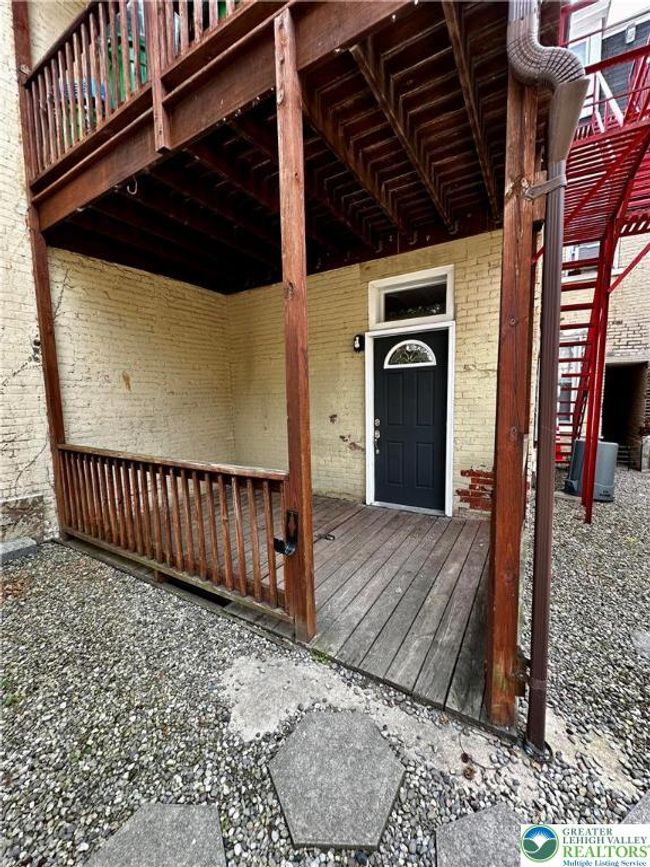 APT-1 - 37 S 10 Th St, Townhouse with 1 bedrooms, 1 bathrooms and null parking in Allentown PA | Image 18