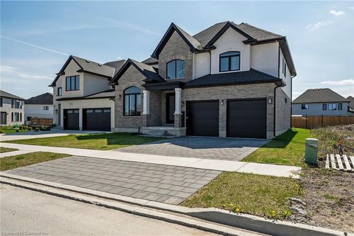 7266 Silver Creek Cir, London, ON, N6P0G9 | Card Image