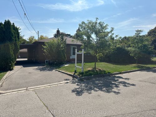 3215 Parkerhill Rd, Mississauga, ON, L5B1V7 | Card Image