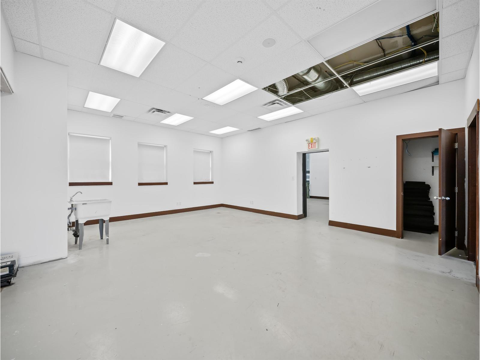 Commercial Lease in Abbotsford 5