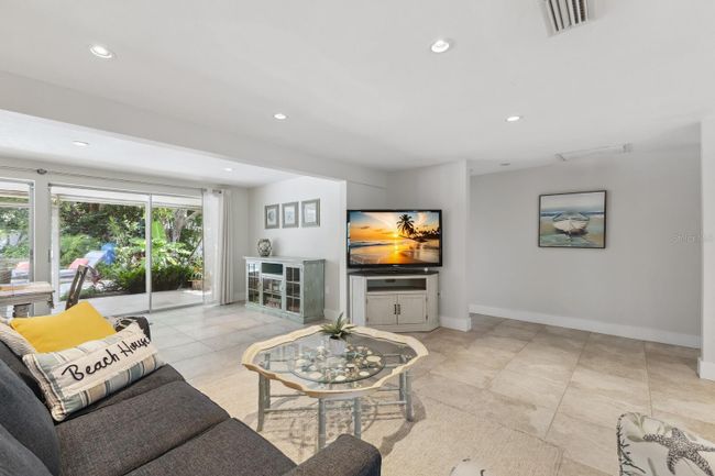 506 69 Th St, House other with 3 bedrooms, 2 bathrooms and null parking in HOLMES BEACH FL | Image 9