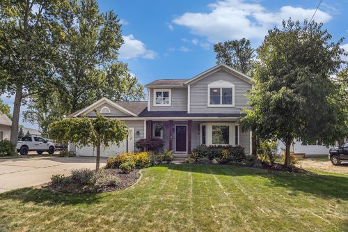 3560 Richmond St Nw, Walker, MI, 49534-1209 | Card Image