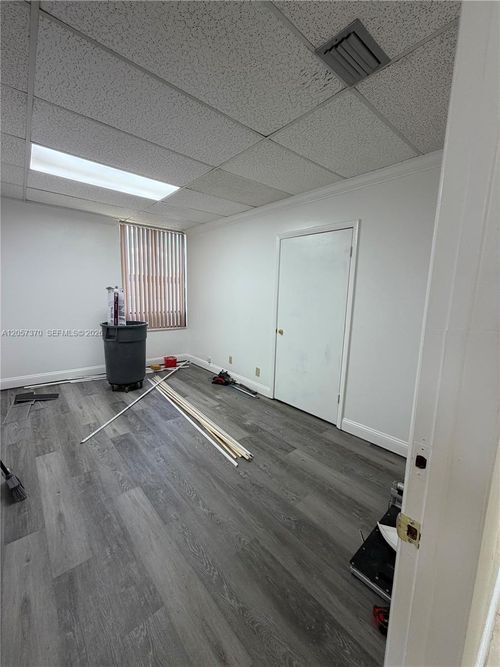 202j-8358 W Oakland Park Blvd, Sunrise, FL, 33351-7341 | Card Image