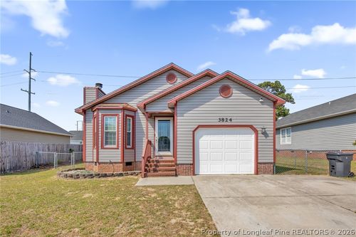 3824 Constance Rd, Hope Mills, NC, 28348-8506 | Card Image