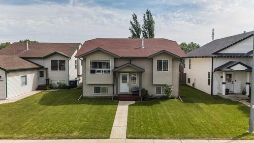 6815 58 Street, Rocky Mountain House, AB, T4T1V7 | Card Image