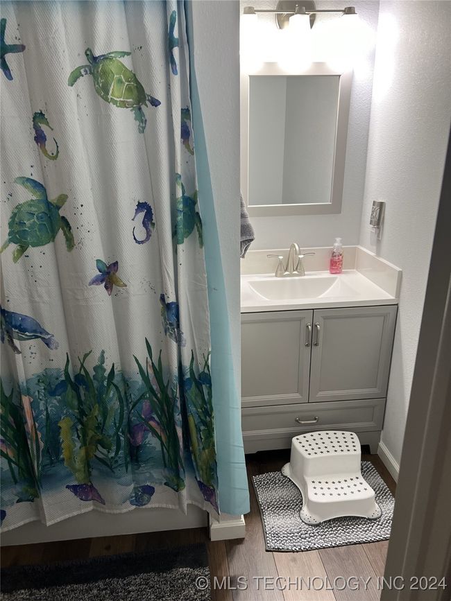 Full Bath 2 | Image 22
