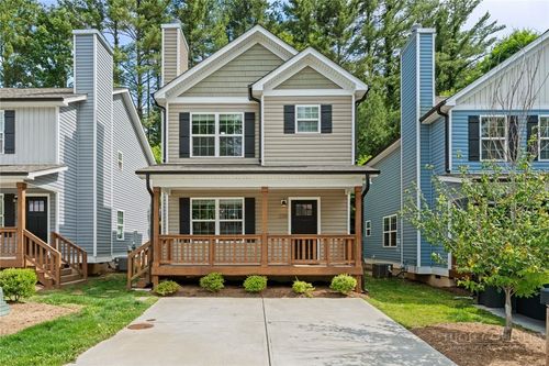 236 Stratford Ln, Boone, NC, 28607-6567 | Card Image