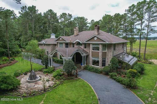 1064 Tresses Ct, Vass, NC, 28394-8156 | Card Image