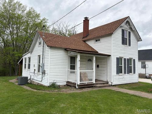 227 S State Highway 47, Warrenton, MO, 63383-2107 | Card Image