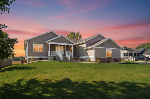 1720 Carlisle Dr, Saint Joseph, MI, 49085-8669 | Card Image