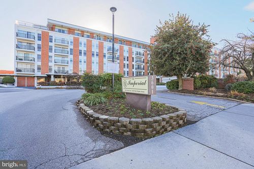 424-3601 Clarks Ln, BALTIMORE, MD, 21215-2786 | Card Image