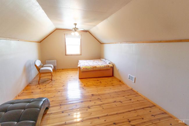 827 Olds Ferry Rd, House other with 3 bedrooms, 4 bathrooms and 4 parking in Weiser ID | Image 14