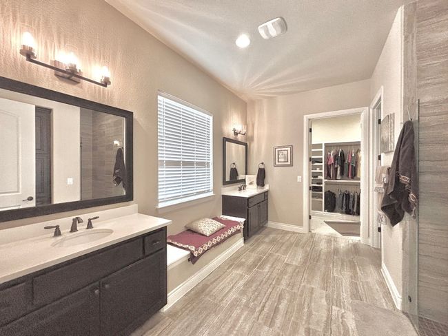 Primary En Suite Bath | Image 22