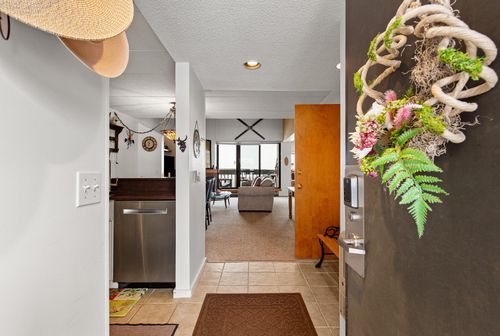 c-205 Old Mill Rd, Killington, VT, 05751-9621 | Card Image