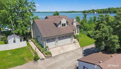4211 Lynden Road, Shelbyville, MI, 49344 | Card Image