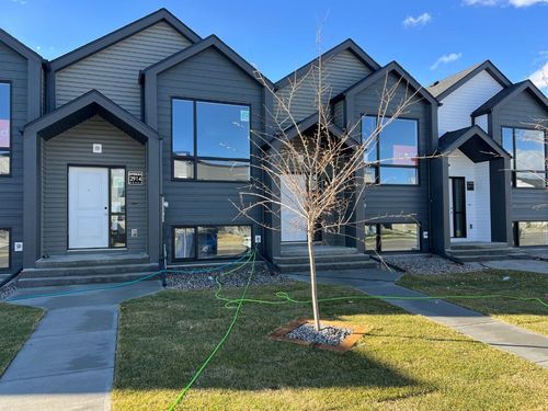 3024 47 St S, Lethbridge, AB, T1K8J7 | Card Image