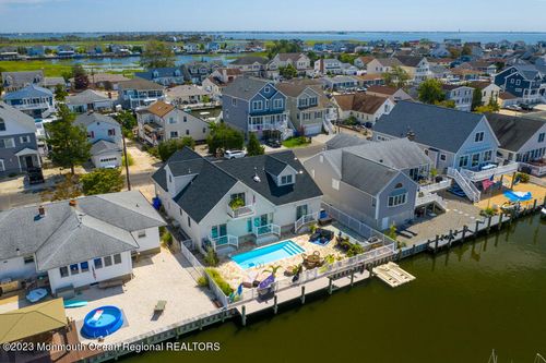 18 Halsey Dr, Brick, NJ, 08723-7510 | Card Image