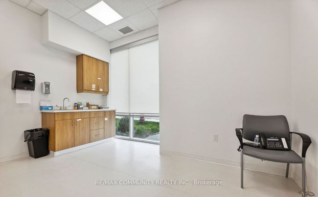 550 Bond St W, Home with 0 bedrooms, 8 bathrooms and null parking in Oshawa ON | Image 11