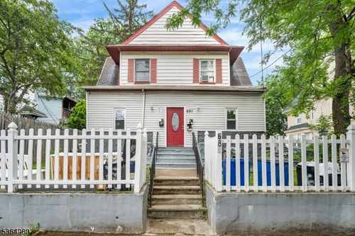 681 E 28th St, Paterson, NJ, 07504-2009 | Card Image