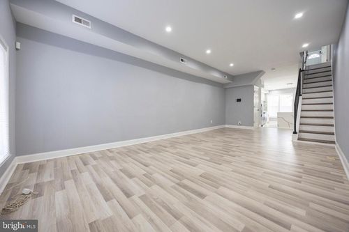 10 N Ellwood Ave, BALTIMORE, MD, 21224-1305 | Card Image