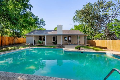 9005 Quail Creek Dr, Austin, TX, 78758-6726 | Card Image