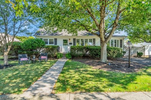 51 Louise Dr, Manville, NJ, 08835-1410 | Card Image