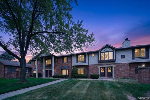 22-2321 London Bridge Dr, Rochester Hills, MI, 48307-4265 | Card Image