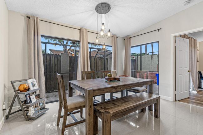 241 - 241 Meadows Dr, Condo with 3 bedrooms, 2 bathrooms and null parking in Boynton Beach FL | Image 11