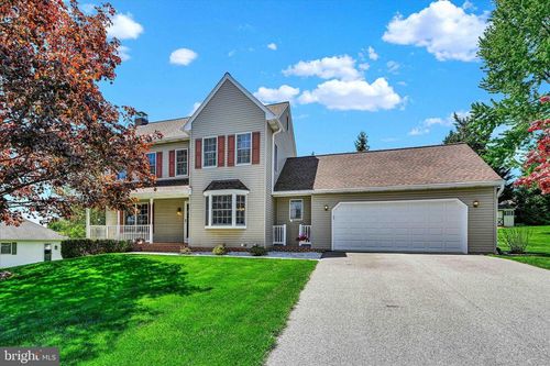 6 Meadow St, New Freedom, PA, 17349-9263 | Card Image