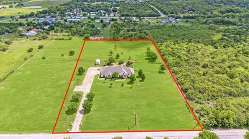 144 Escondido Dr, Del Valle, TX, 78617-5622 | Card Image