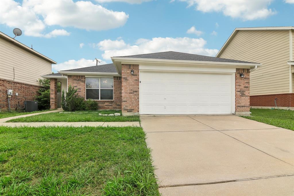 Lone Star Ave, Venus, TX 76084