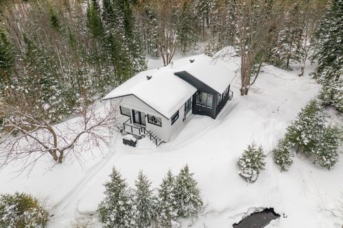 431 Rue Des Mélèzes, Entrelacs, QC, J0T2E0 | Card Image