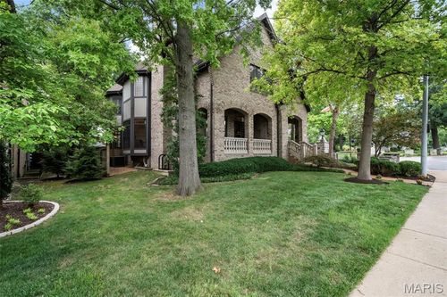165 Gay Ave, Clayton, MO, 63105-3665 | Card Image